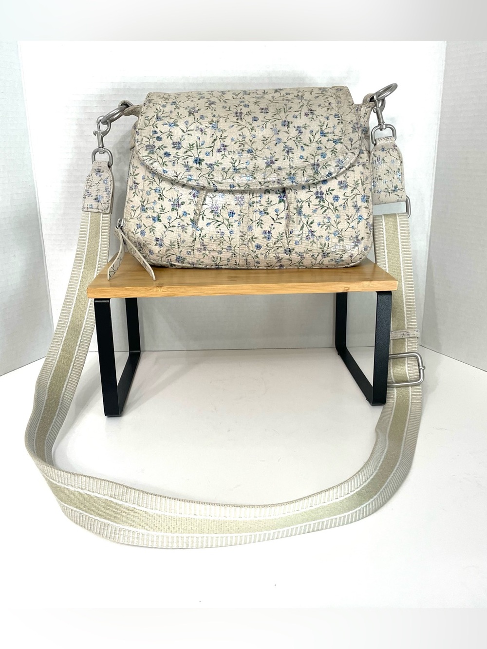 American Leather Co Crossbody Bag Taupe Metallic Blue Floral Leather Purse